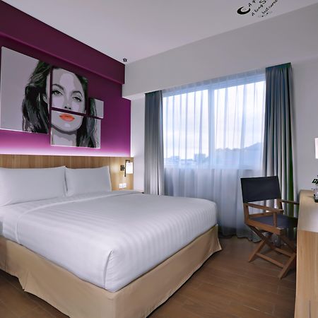 Fame Hotel Sunset Road Kuta Lombok Esterno foto